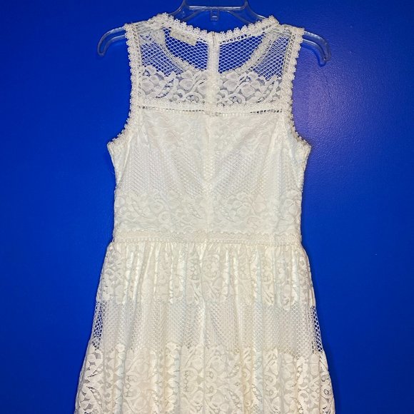 Altar’d State Cream Lace Boho Mini Dress Sleeveless Crochet Overlay - Picture 6 of 7